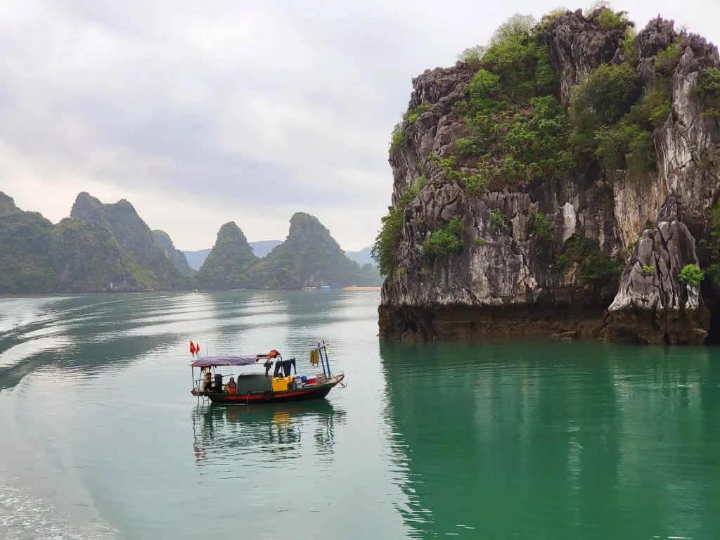 Bai Tu Long Bay Travel Guide 5