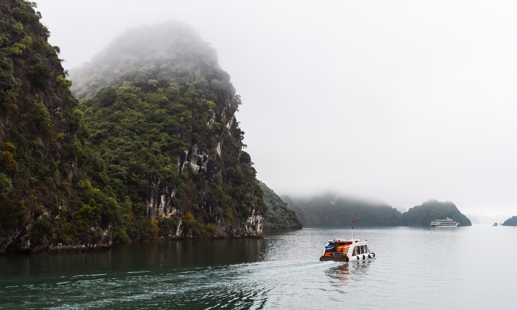 Ha Long Diamond Cruise Ha Long Bay Weather Guide In Winter